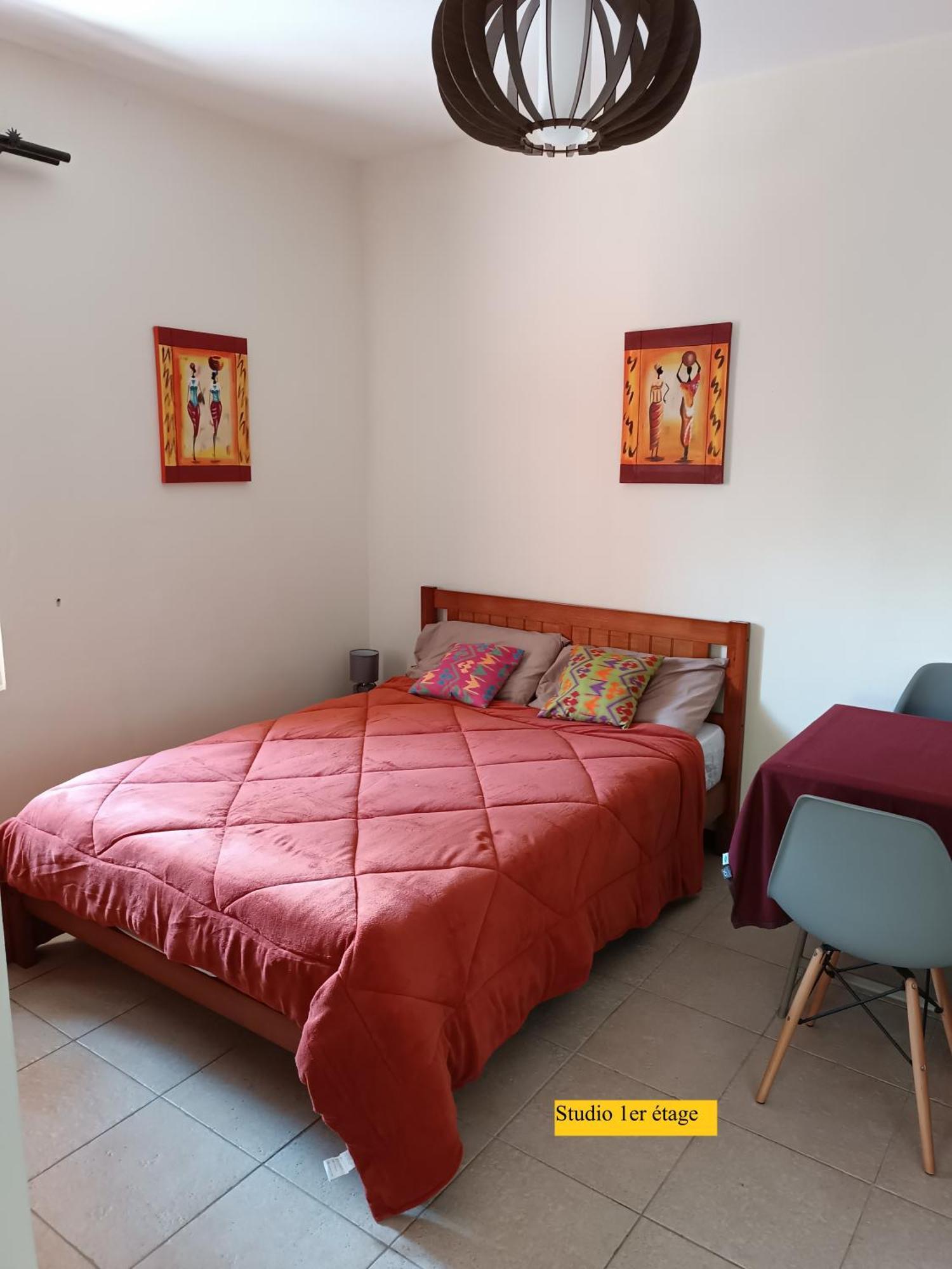 Apartamento Jardin Aux Mille Senteurs Bain Boeuf Exterior foto
